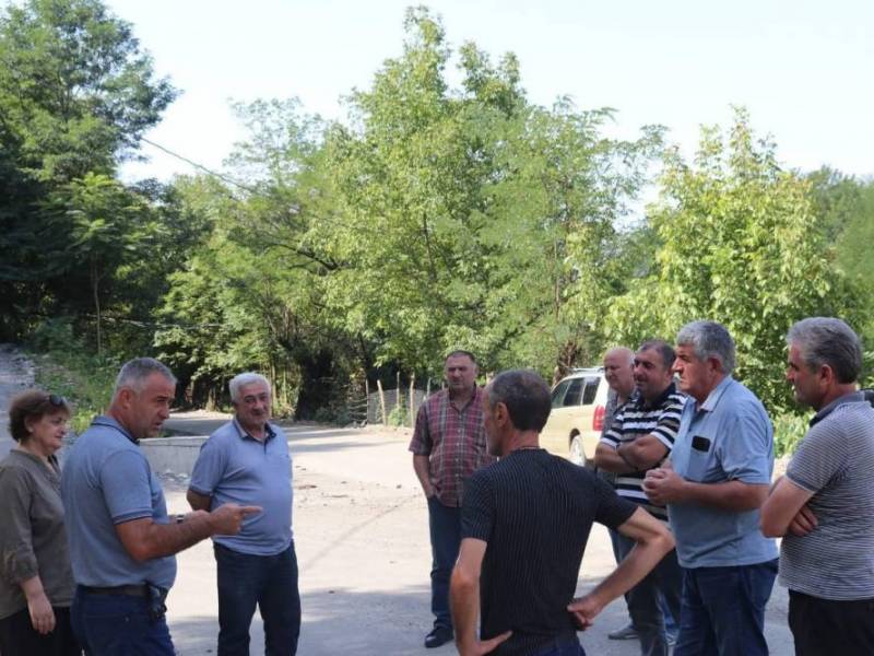 დასრულდა სამუშაოები  ლასურიაში-მახაშის საავტომობილო გზის მონაკვეთზე.გზაზე მოეწყო...